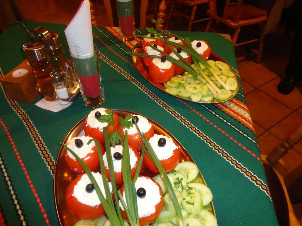 Chuchura Family Hotel Koprivshtitsa Luaran gambar