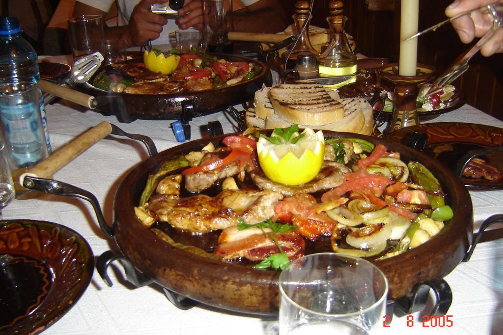Chuchura Family Hotel Koprivshtitsa Luaran gambar