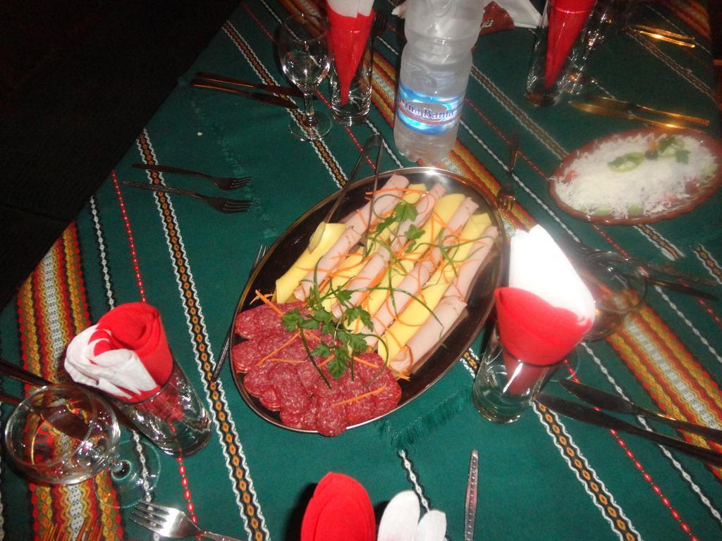 Chuchura Family Hotel Koprivshtitsa Luaran gambar