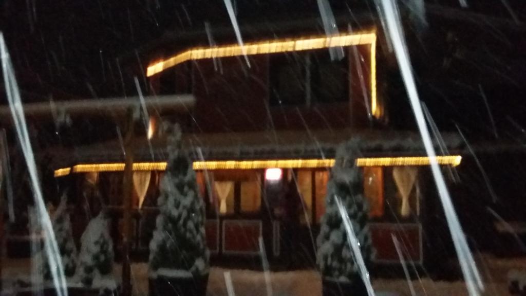 Chuchura Family Hotel Koprivshtitsa Luaran gambar